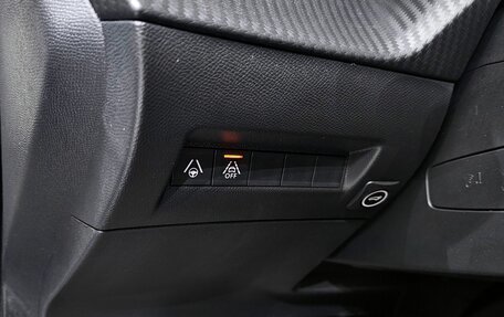Peugeot 2008 II, 2021 год, 1 420 000 рублей, 17 фотография