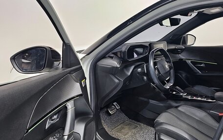 Peugeot 2008 II, 2021 год, 1 420 000 рублей, 11 фотография