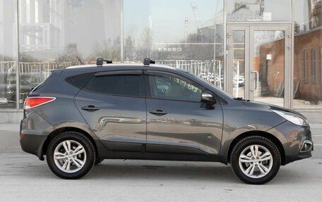 Hyundai ix35 I рестайлинг, 2010 год, 1 130 000 рублей, 4 фотография