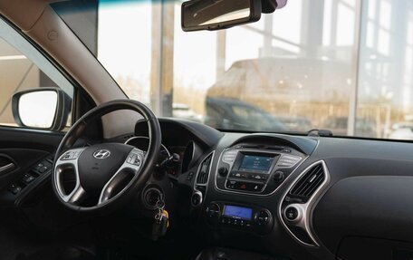 Hyundai ix35 I рестайлинг, 2010 год, 1 130 000 рублей, 10 фотография