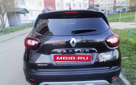 Renault Kaptur I рестайлинг, 2018 год, 1 400 000 рублей, 2 фотография