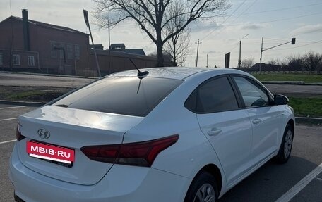 Hyundai Solaris II рестайлинг, 2019 год, 1 400 000 рублей, 5 фотография