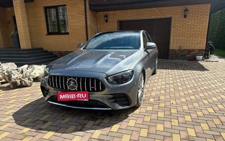 Mercedes-Benz E-Класс, 2022 год, 6 000 000 рублей, 1 фотография