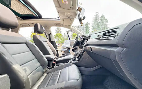 Volkswagen T-Roc I, 2023 год, 1 530 777 рублей, 8 фотография
