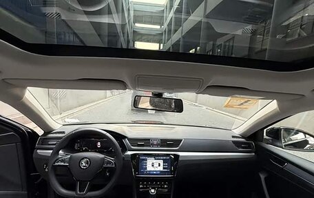 Skoda Superb, 2026 год, 2 420 000 рублей, 8 фотография