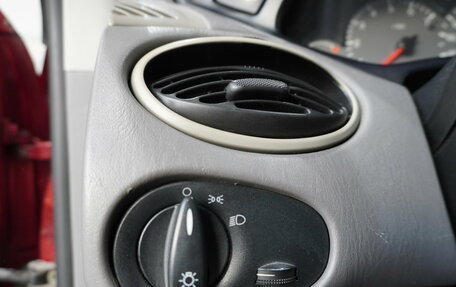 Ford Focus IV, 2002 год, 230 000 рублей, 20 фотография