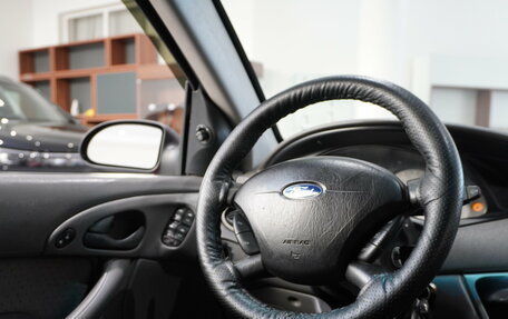Ford Focus IV, 2002 год, 230 000 рублей, 15 фотография