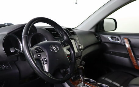 Toyota Highlander III, 2012 год, 1 699 990 рублей, 9 фотография