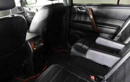 Toyota Highlander III, 2012 год, 1 699 990 рублей, 23 фотография