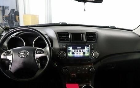 Toyota Highlander III, 2012 год, 1 699 990 рублей, 13 фотография
