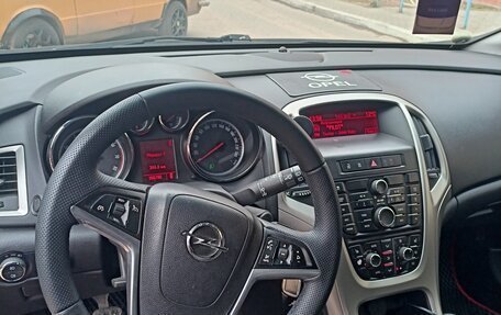 Opel Astra J, 2011 год, 600 000 рублей, 9 фотография