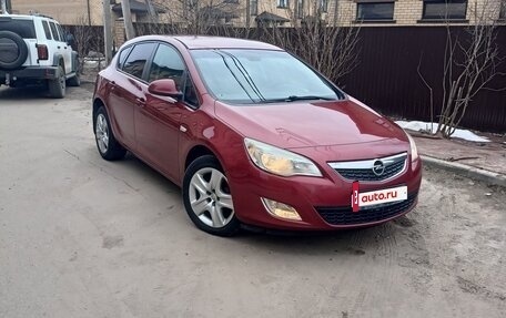 Opel Astra J, 2011 год, 600 000 рублей, 3 фотография