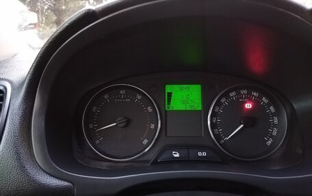 Skoda Fabia II, 2011 год, 360 000 рублей, 5 фотография