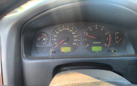Toyota Avensis III рестайлинг, 1999 год, 280 000 рублей, 12 фотография
