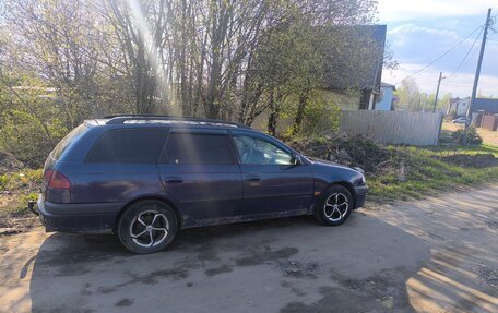 Toyota Avensis III рестайлинг, 1999 год, 280 000 рублей, 21 фотография
