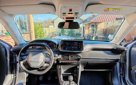 Peugeot 2008 II, 2020 год, 1 650 000 рублей, 19 фотография