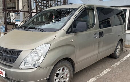 Hyundai Grand Starex Grand Starex I рестайлинг 2, 2011 год, 700 000 рублей, 3 фотография