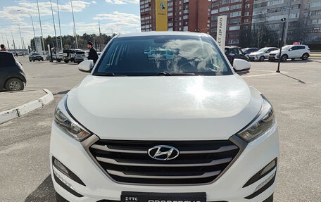 Hyundai Tucson III, 2016 год, 2 120 000 рублей, 2 фотография