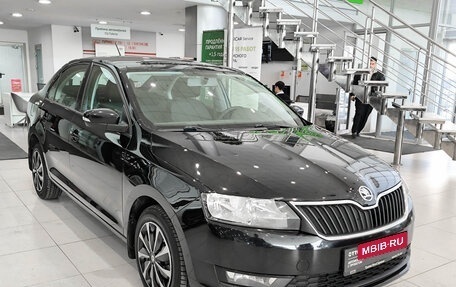 Skoda Rapid I, 2018 год, 1 350 000 рублей, 5 фотография