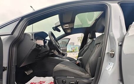 Volkswagen Golf VIII, 2023 год, 1 546 000 рублей, 9 фотография