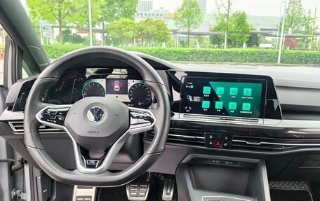 Volkswagen Golf VIII, 2023 год, 1 546 000 рублей, 11 фотография
