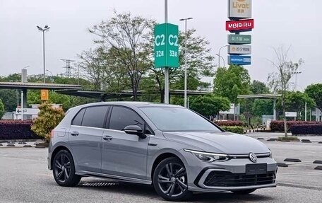 Volkswagen Golf VIII, 2023 год, 1 546 000 рублей, 2 фотография