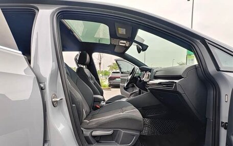 Volkswagen Golf VIII, 2023 год, 1 546 000 рублей, 19 фотография