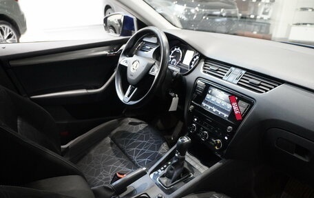 Skoda Octavia, 2018 год, 1 797 000 рублей, 11 фотография