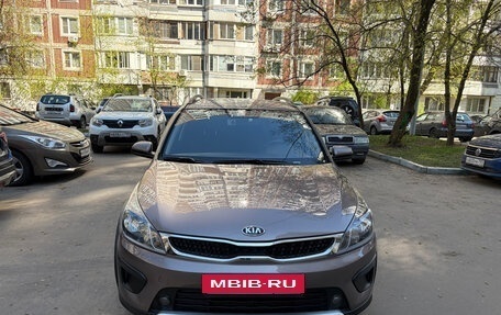 KIA Rio IV, 2018 год, 1 380 000 рублей, 2 фотография
