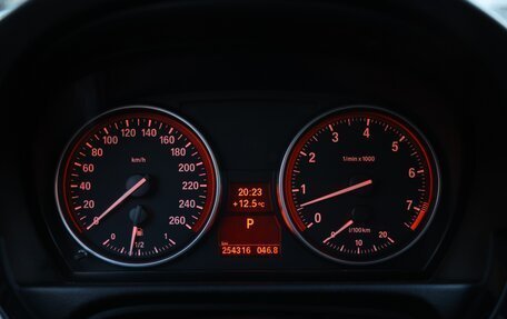 BMW 3 серия, 2009 год, 850 000 рублей, 12 фотография