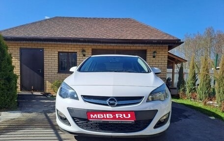Opel Astra J, 2014 год, 1 200 000 рублей, 1 фотография