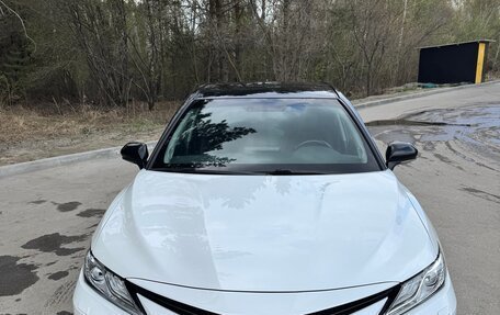 Toyota Camry, 2021 год, 4 350 000 рублей, 1 фотография