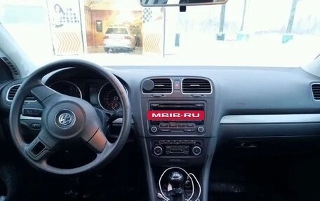 Volkswagen Golf VI, 2011 год, 900 000 рублей, 4 фотография