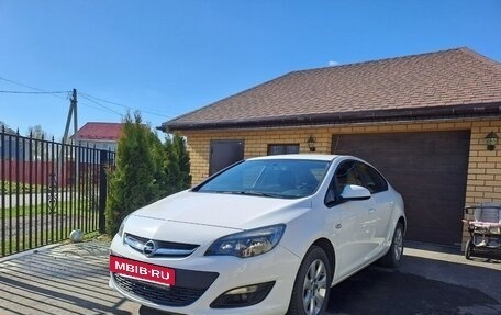 Opel Astra J, 2014 год, 1 200 000 рублей, 2 фотография