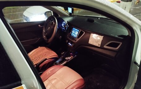 Hyundai Solaris II рестайлинг, 2019 год, 870 000 рублей, 8 фотография