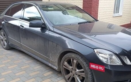 Mercedes-Benz E-Класс, 2012 год, 1 670 000 рублей, 6 фотография