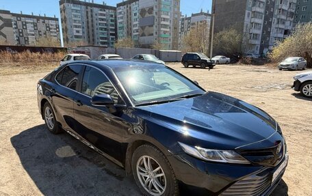 Toyota Camry, 2018 год, 2 800 000 рублей, 1 фотография