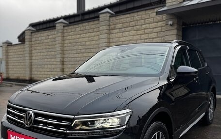 Volkswagen Tiguan II, 2020 год, 3 550 000 рублей, 1 фотография