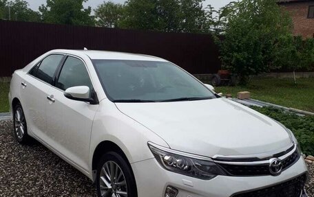 Toyota Camry, 2017 год, 2 850 000 рублей, 1 фотография