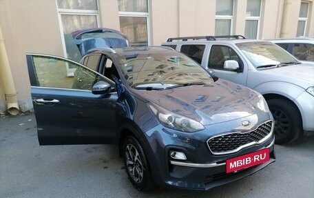 KIA Sportage IV рестайлинг, 2021 год, 2 700 000 рублей, 2 фотография