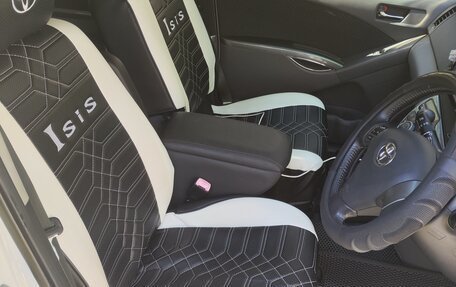 Toyota ISis I, 2010 год, 1 050 000 рублей, 17 фотография