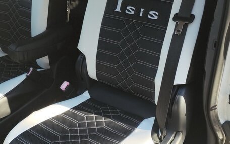 Toyota ISis I, 2010 год, 1 050 000 рублей, 21 фотография