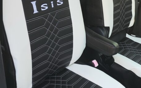 Toyota ISis I, 2010 год, 1 050 000 рублей, 22 фотография