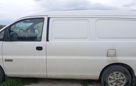 Hyundai H-1 II рестайлинг, 2007 год, 620 000 рублей, 4 фотография