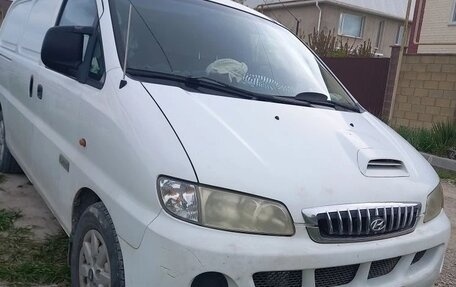 Hyundai H-1 II рестайлинг, 2007 год, 620 000 рублей, 3 фотография