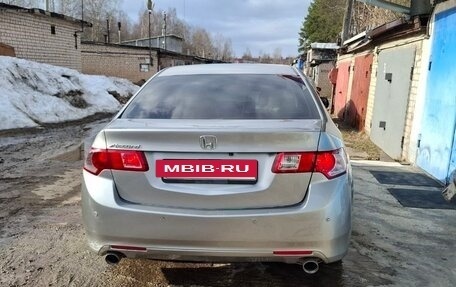Honda Accord VIII рестайлинг, 2010 год, 1 300 000 рублей, 2 фотография