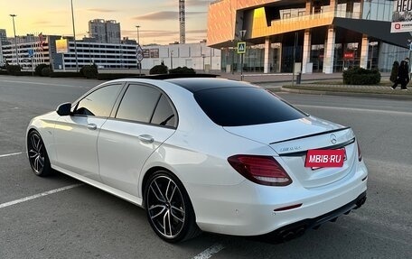 Mercedes-Benz E-Класс AMG, 2017 год, 4 000 000 рублей, 2 фотография