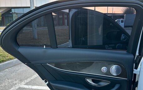 Mercedes-Benz E-Класс AMG, 2017 год, 4 000 000 рублей, 18 фотография