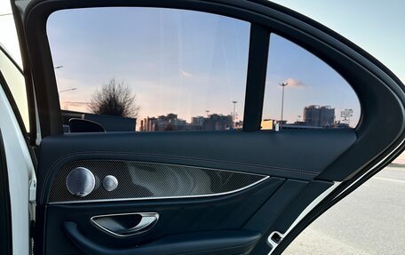 Mercedes-Benz E-Класс AMG, 2017 год, 4 000 000 рублей, 17 фотография
