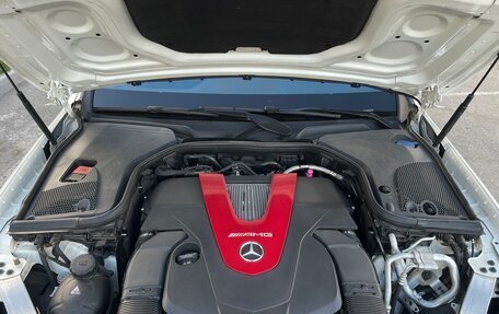 Mercedes-Benz E-Класс AMG, 2017 год, 4 000 000 рублей, 26 фотография